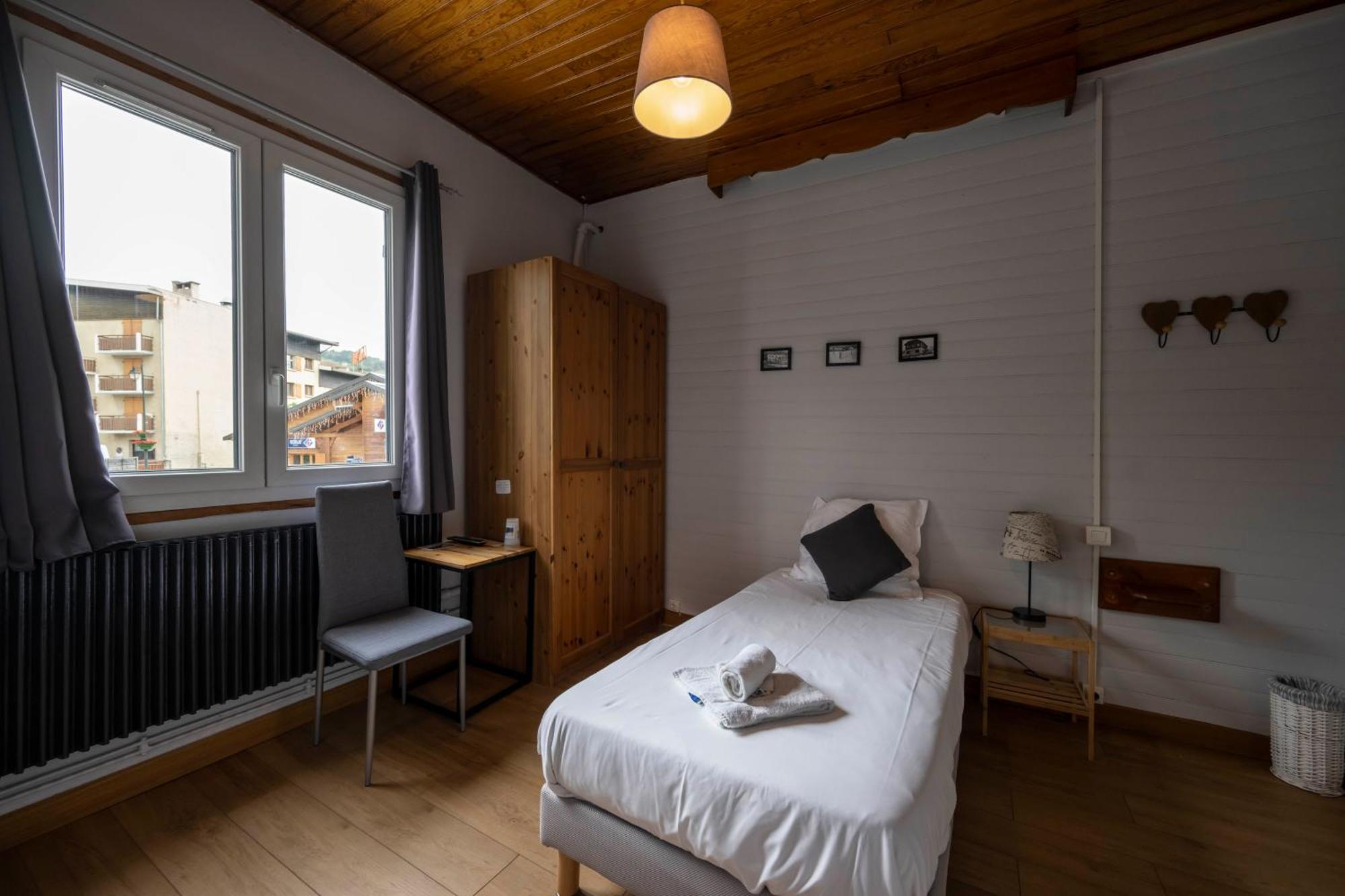 Hotel Les Flocons Le Sauze Buitenkant foto
